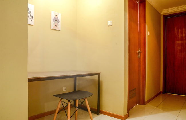 2 Bedrooms Grand Palace Apartment Kemayoran by Travelio - Foto 18