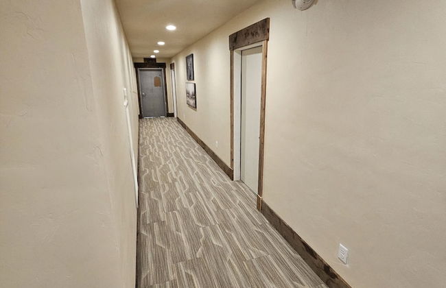 Eaglescape Suites and Event Center - Photo 32