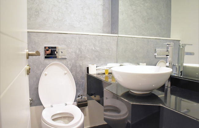 Cozy 1 Bedroom In J8 Al Safouh - Photo 13