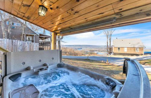 This is IT Cabin with a hot tub fire pit & indoor pool - Foto 21