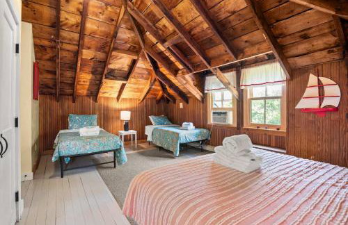 Stunning Water Views Sleeps 14 - Foto 27