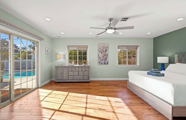 Luxury Estate With Sparkling Pool & Elegant Amenities - Foto 10