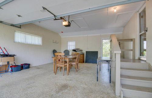 Home with Hot Tub and Deck about 3 Mi to Ark Encounter! - Foto 30