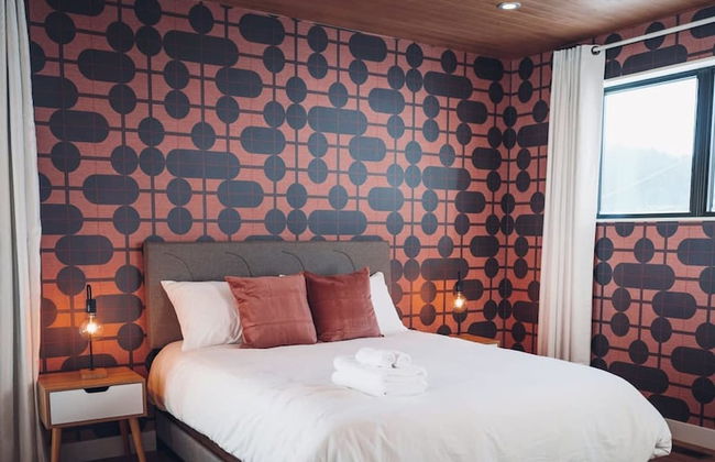 Lakeview Mid Century Luxury Cottage Citq 311414 - Photo 52