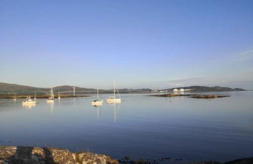 Millport Beach Apartment, Crichton St, sea views - Photo 13