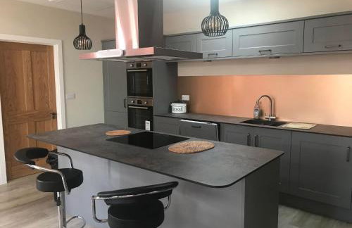 Delightful detached Cottage in Village Centre - Photo 11