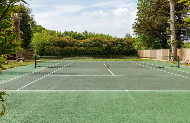 Stunning 5BR Home With Pool - 5 min to Beach - Foto 58