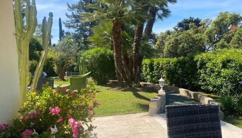 Appartement - villa Le Saint Georges avec superbe jardin et vue mer panoramique - Foto 4, Garden, Garden view