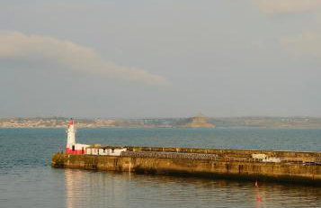 1-bed luxury seafront cabin in heart of Newlyn, Mousehole - Photo 17