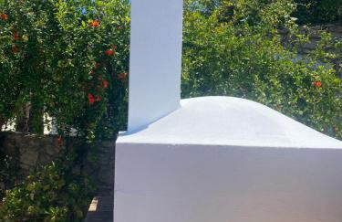 Manousos Guest House - Photo 2
