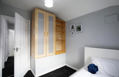 3 bedroom near airport Up to 40 percent off - Foto 33