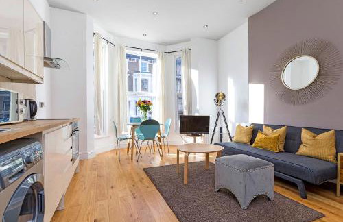 Stylish 2 Bed Apartment-Zone 2 - 10 Minutes to the heart of London- sleeps up 8 - Foto 16