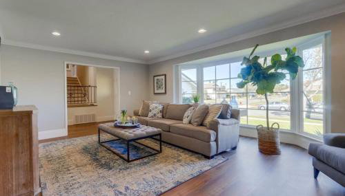 Gorgeous Upgraded 5 Bedroom & 3 Bath Home with pool - Foto 4