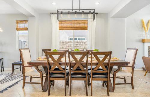 GAMEROOM, King Beds, Movie Projector, Heated Saltwater Pool, Golf and Games! - Foto 22