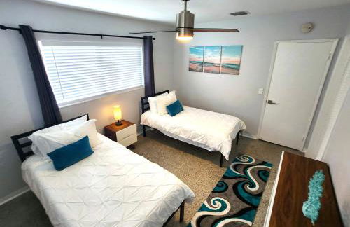 Paradise Awaits! Beach, King Bed, Private Yard & Workspace - Photo 6