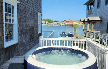 The Capone House-Historic Bayfront Home w/hot tub - Foto 64