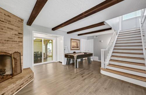 Home for summer with pool, pool table, outdoor kitchen,patio and balcony - Foto 23