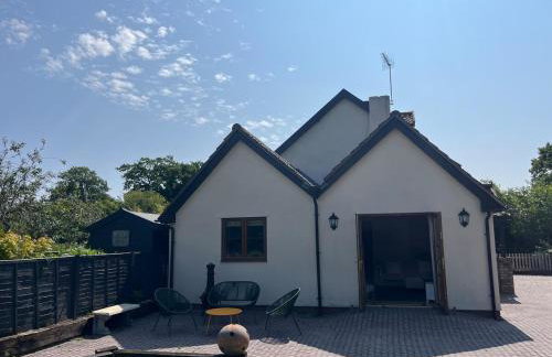 Cottage nestled in the heart of a stunning Suffolk Village - Foto 34