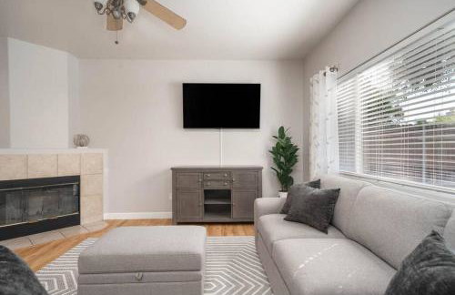 Central Bliss near parks & shops - Photo 5