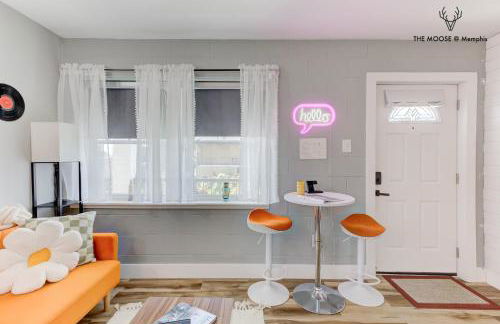 The Moose #10 - Stylish Loft with King Bed, Free Parking & Wi-Fi - Foto 6