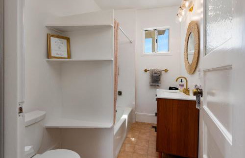 Sebastopol Farmhouse on 3 acres, fiber, kid friendly - Foto 16