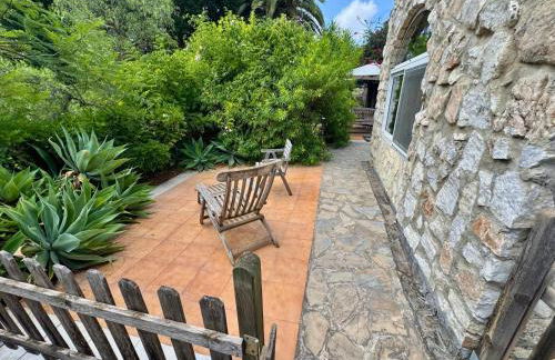 Newly renovated guest apartment at villa with great location! - Photo 14