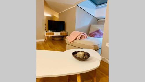 Mi Pequeña Buhardilla - Foto 2