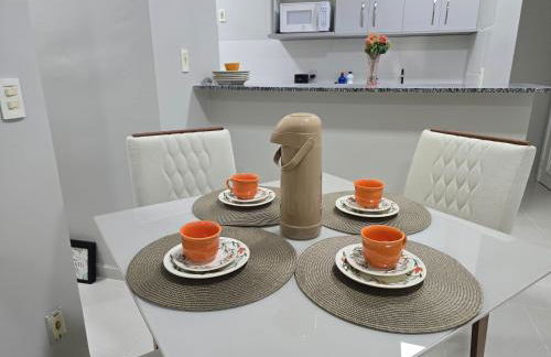 Lindo Apto - 3 Qts Climatizados - Shows no Mangueirão - Acesso ao Shopping - Foto 3