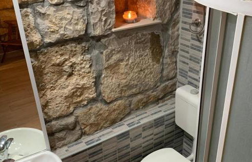 1 Bedroom Lovely Home In Medvida - Foto 20