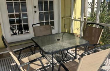 Cozy Cottage mins from NASA, Kemah Boardwalk, Galveston Bay - Foto 13