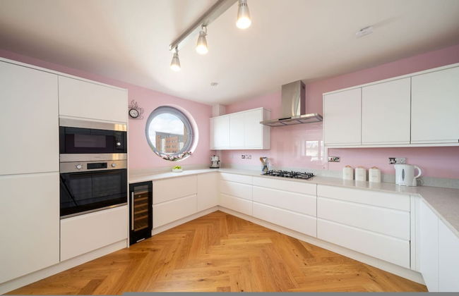 Twin Bridges - Quayside Penthouse - Photo 32