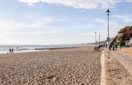 Beachcliff - On the Seafront with Two Balconies - Photo 42