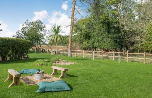 Luxury Silver Birch Lodge: Hot Tub/BBQ/Fire Pit - Foto 28