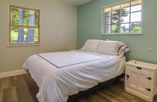 Oceanfront Smith River Cottage Beach Access! - Foto 14