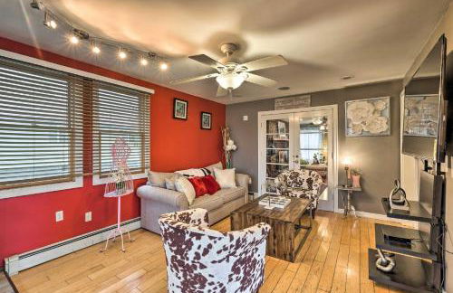 Stylish Suburban Getaway, 10 Miles to Royal Mtn! - Foto 5