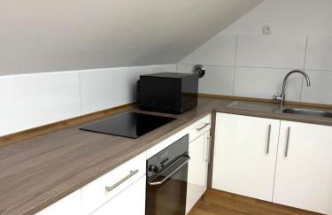 Moderne, neu möblierte Wohnung in zentraler Lage - Foto 8