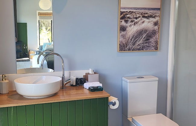 Flotsam Studio Accommodation - Photo 45