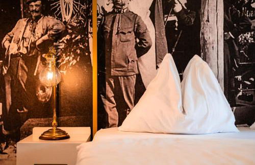 goldfinger + suites - Photo 75