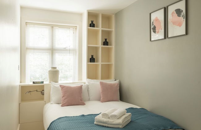 Fitzrovia by Viridian Apartments - Photo 15