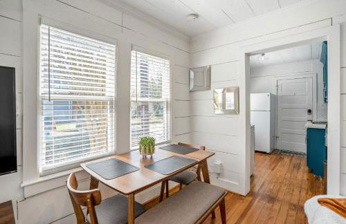 Historic Heights Artist Boho Bungalow - Foto 16