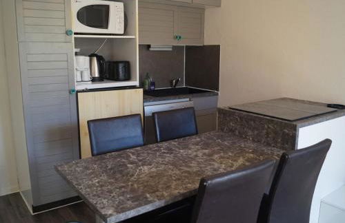 Studio rénové au pied des pistes avec terrasse - FR-1-165A-22 - Foto 5