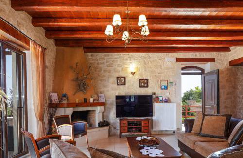 Villa Eleftherna - Majestic Evergreen Retreat with Scenic Views - Foto 17