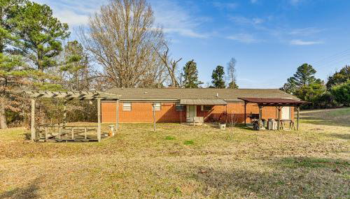 2 Mi to MSU Campus! Family Abode with Spacious Yard - Foto 3