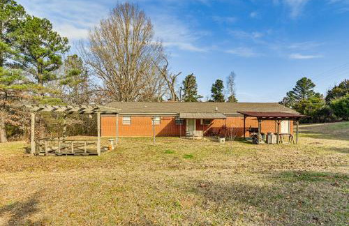 2 Mi to MSU Campus! Family Abode with Spacious Yard - Foto 3