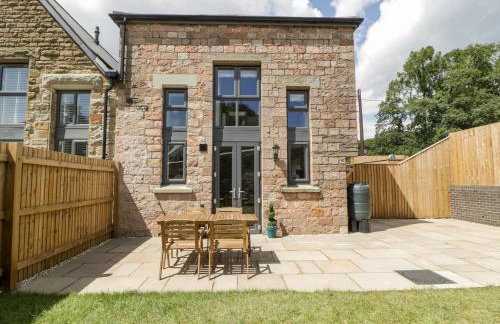 2 The Old School - Photo 1