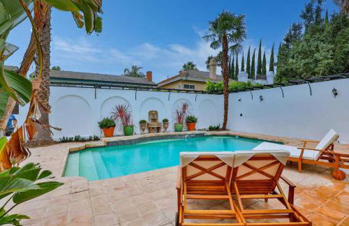 Sherman Oaks Tennis Estate with Pool + Spa - Foto 25