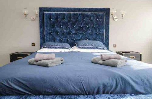 Bank Chambers in Bowness with Hot Tub and Lake Access - Photo 52