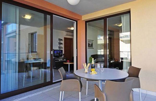 Vista di Maccagno Fantastico Pool - Foto 20