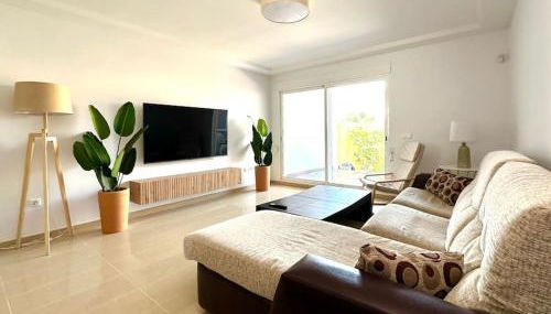 Vacaciones con el Mediterráneo a menos de 50 metros - Foto 2