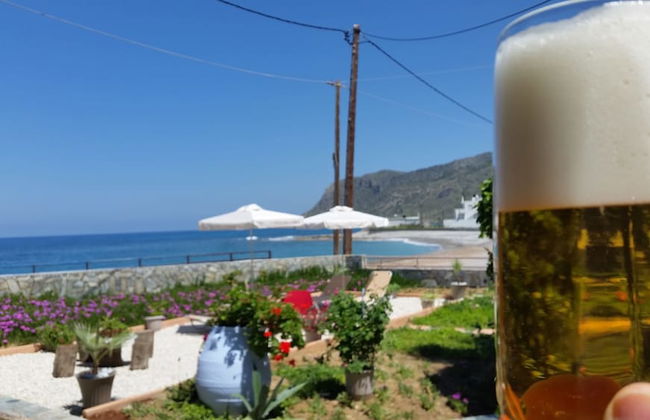 SEAesta Beach Studios - Photo 37